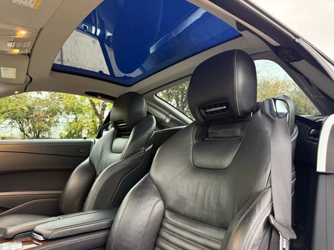 Used 2017 Mercedes-Benz SL 550 image 13