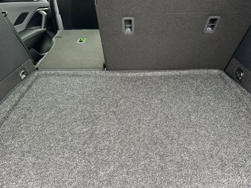 New 2026 Volkswagen Tiguan SE image 14