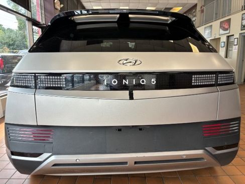 Used 2023 Hyundai Ioniq 5 SEL w/ Cargo Package RWD image 12