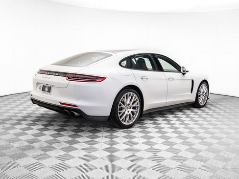 Certified 2018 Porsche Panamera 4S image 8