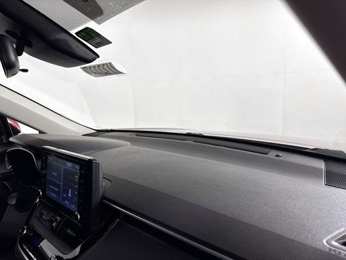 Certified 2022 Toyota Corolla Cross LE image 25