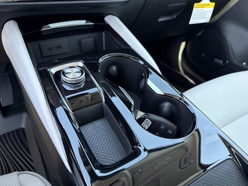New 2026 Buick Envision Avenir AWD/4WD image 23