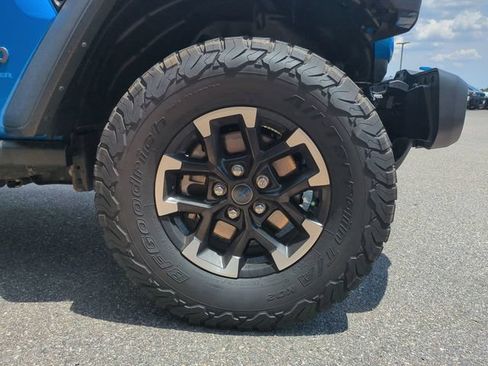 Used 2024 Jeep Wrangler Unlimited Rubicon 4xe AWD/4WD image 11