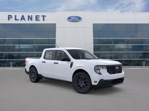 New 2026 Ford Maverick XLT w/ Equipment Group 301A image 9