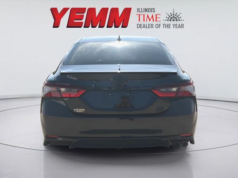 Used 2023 Toyota Camry SE w/ Convenience Package AWD/4WD image 9
