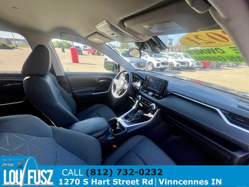 Used 2021 Toyota RAV4 XLE w/ XLE Grade Weather Package AWD/4WD image 22
