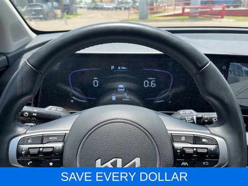 Used 2025 Kia Sportage EX w/ Premium Package FWD image 8