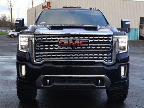 Used 2021 GMC Sierra 2500 Denali w/ Denali Black Diamond Edition image 11