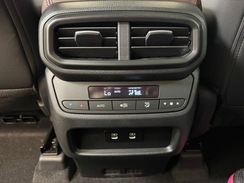 New 2026 Honda Pilot Touring image 18