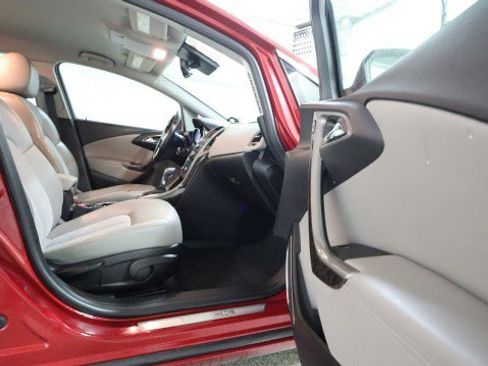 Used 2016 Buick Verano w/ Comfort Package image 10