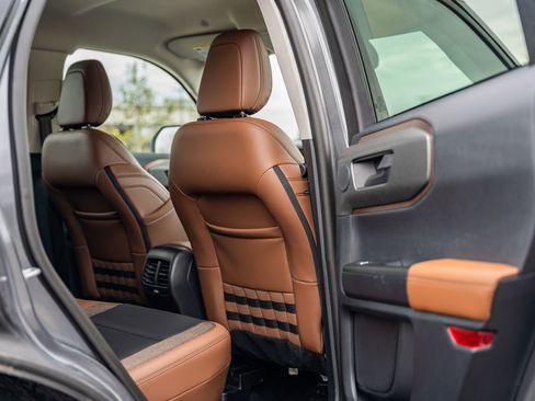 Used 2025 Ford Bronco Sport Outer Banks w/ Outer Banks Tech Package+ image 14