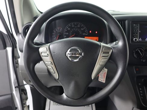 Used 2021 Nissan NV200 SV w/ Sliding Door Glass Package image 10
