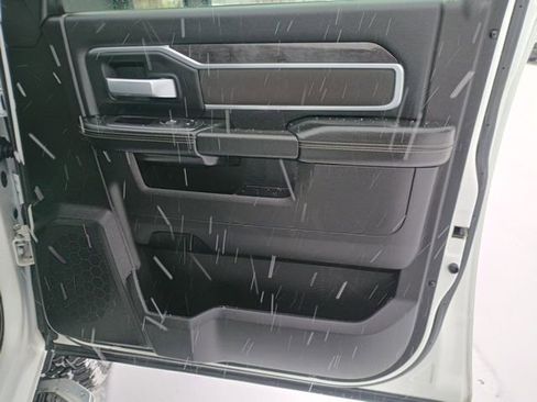Used 2024 RAM 2500 Big Horn image 13