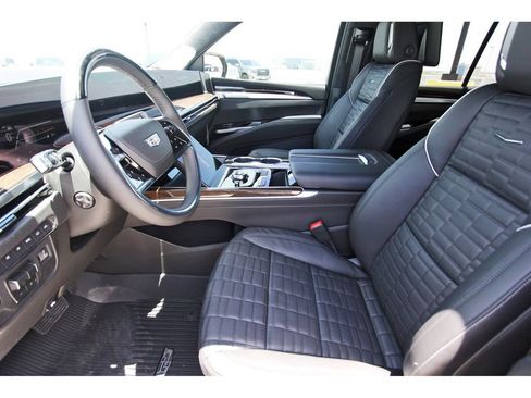 New 2026 Cadillac Escalade Platinum Sport w/ LPO, ONYX Package AWD/4WD image 6
