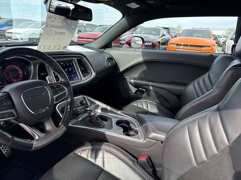 Used 2019 Dodge Challenger SRT Hellcat Redeye RWD image 12