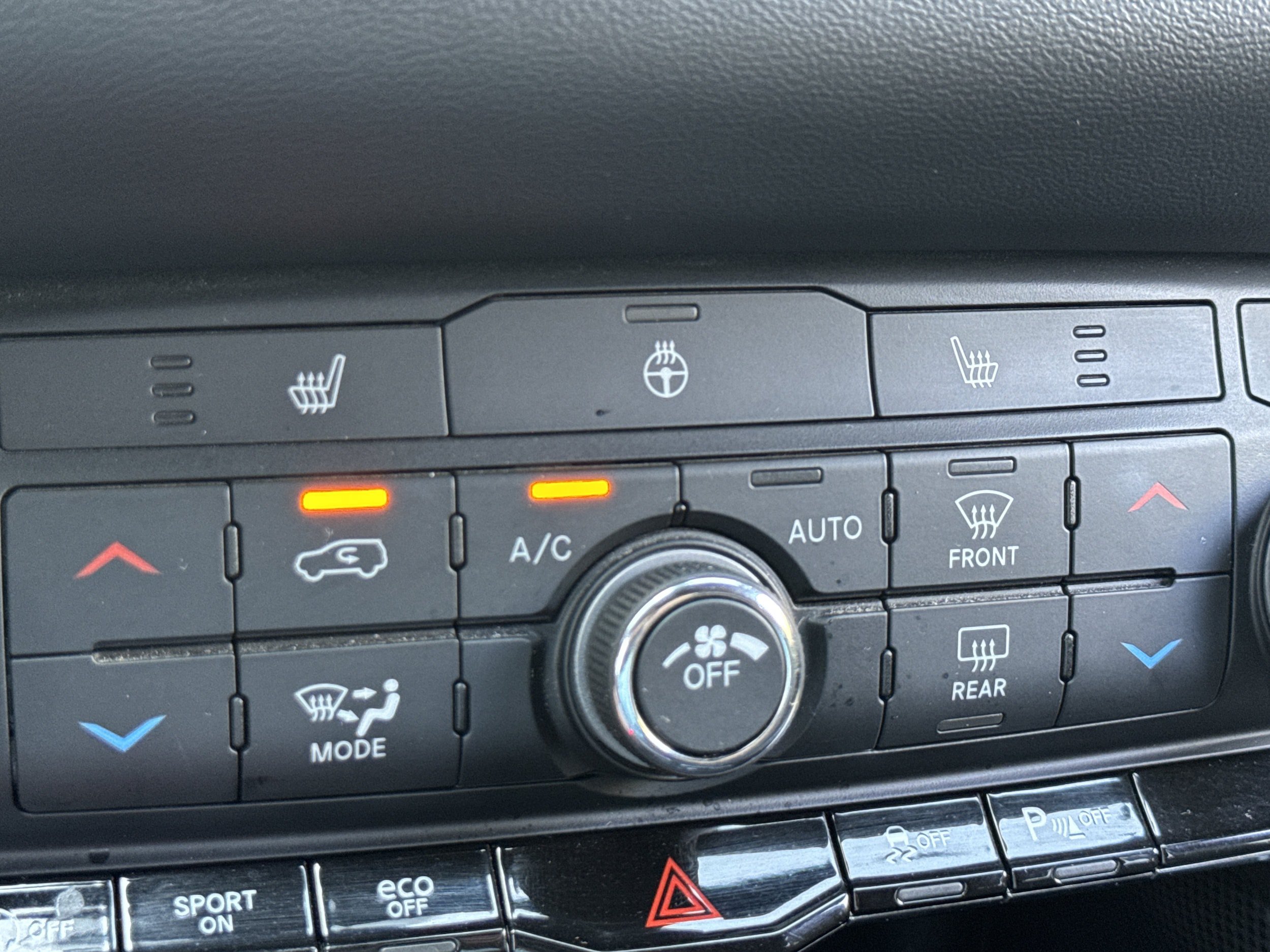 Used 2025 Dodge Durango GT AWD/4WD image 24