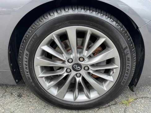 Used 2019 INFINITI Q50 Luxe AWD/4WD image 9