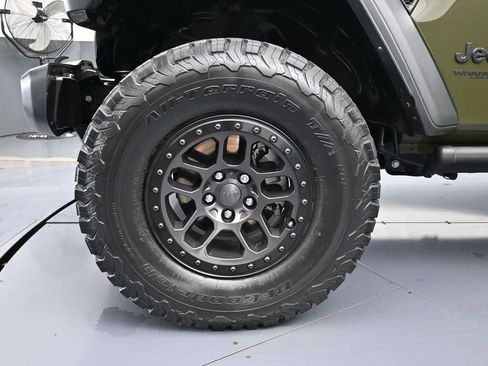 Used 2022 Jeep Wrangler Unlimited Sport image 30