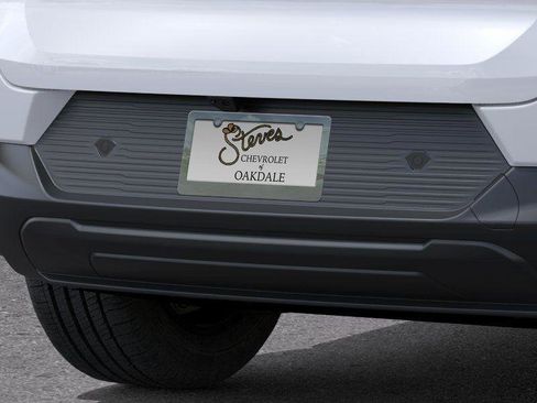 New 2026 Chevrolet Equinox EV LT image 14