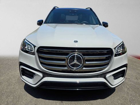 Used 2026 Mercedes-Benz GLS 450 4MATIC image 8