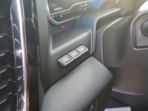 Used 2024 GMC Sierra 2500 Denali Ultimate image 24