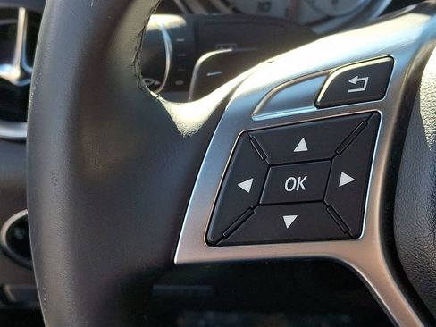 Certified 2016 Mercedes-Benz SLK 300 image 20