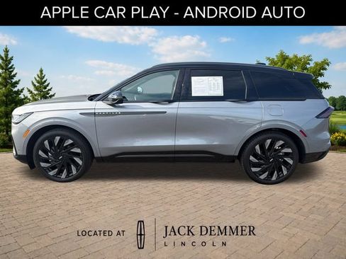 Used 2024 Lincoln Nautilus Reserve w/ Equipment Group 203A AWD/4WD image 4