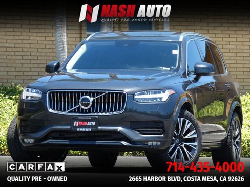 Used 2022 Volvo XC90 T5 Momentum w/ Climate Package AWD/4WD image 4