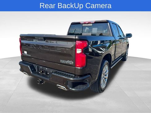 Used 2020 Chevrolet Silverado 1500 High Country w/ Technology Package AWD/4WD image 6