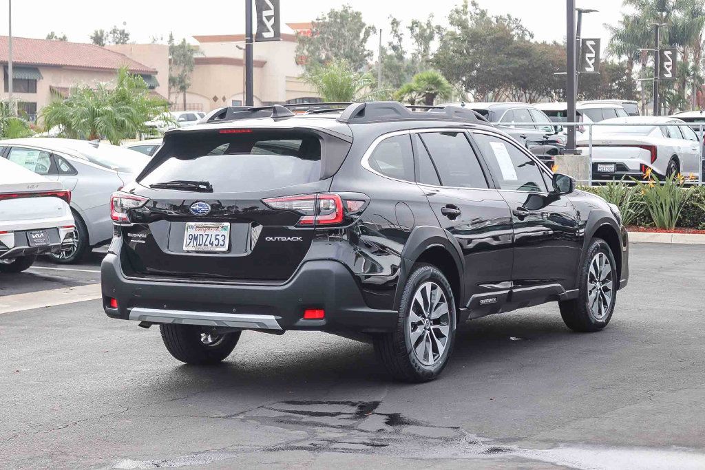 Certified 2024 Subaru Outback Limited AWD/4WD image 5