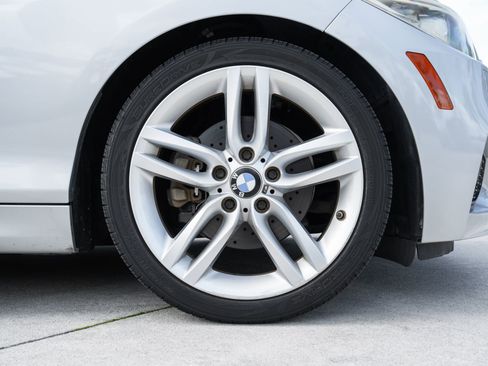 Used 2017 BMW 230i Coupe image 30