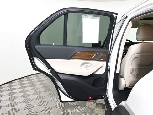 Certified 2026 Mercedes-Benz GLE 350 4MATIC image 32