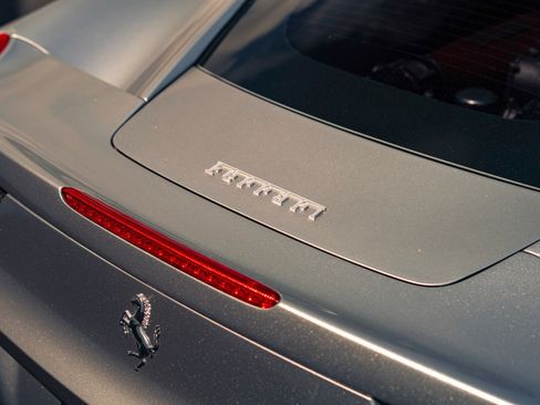 Used 2012 Ferrari 458 Italia Coupe RWD image 11