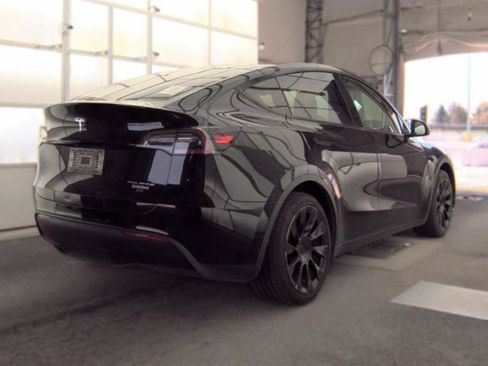 Used 2020 Tesla Model Y Long Range AWD/4WD image 5