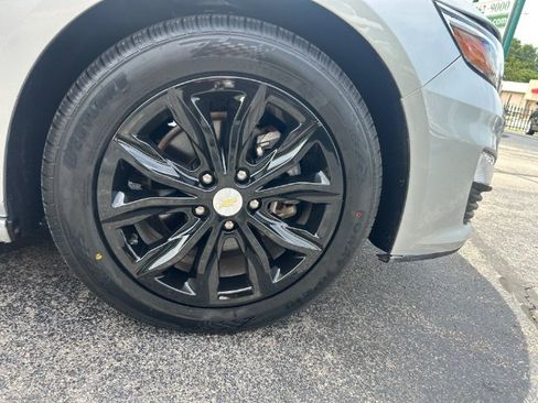 Used 2021 Chevrolet Malibu LT FWD image 21