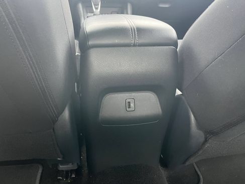 Used 2025 Nissan Sentra SV FWD image 18