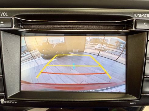Used 2017 Toyota RAV4 XLE FWD image 11