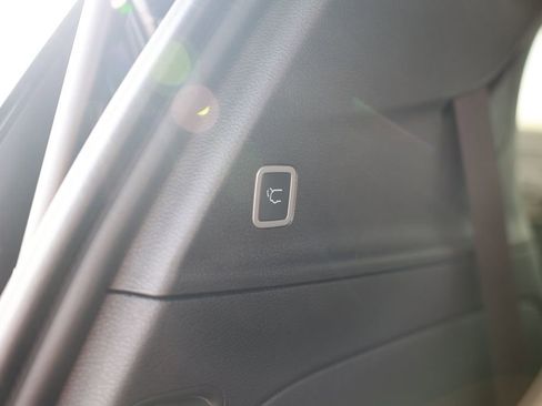 New 2026 Chrysler Pacifica Limited image 36