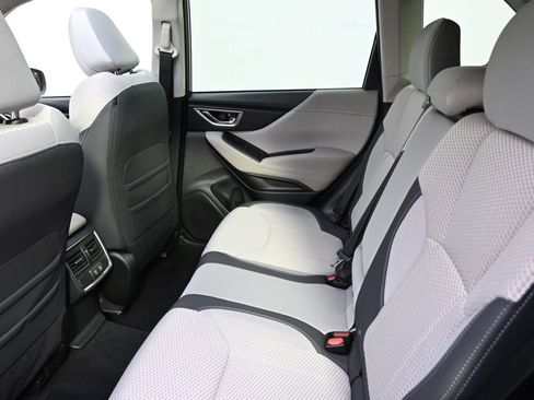 Used 2021 Subaru Forester Premium image 21