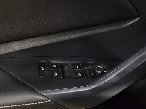 Used 2024 Volkswagen Jetta SE FWD image 27