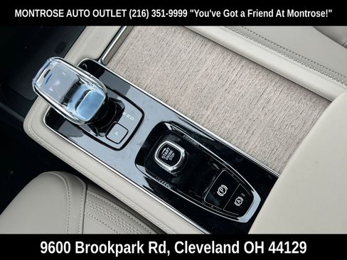 New 2026 Volvo XC90 B6 Plus w/ Protection Package Premier image 24