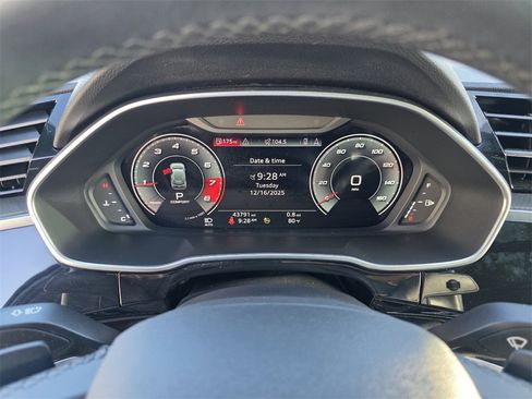 Used 2022 Audi Q3 2.0T Premium Plus image 22