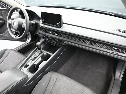 Used 2024 Honda Accord EX image 39