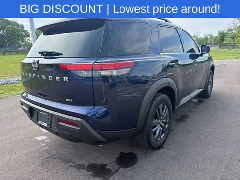 Used 2022 Nissan Pathfinder SV FWD image 8