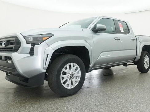 New 2026 Toyota Tacoma SR5 RWD image 17