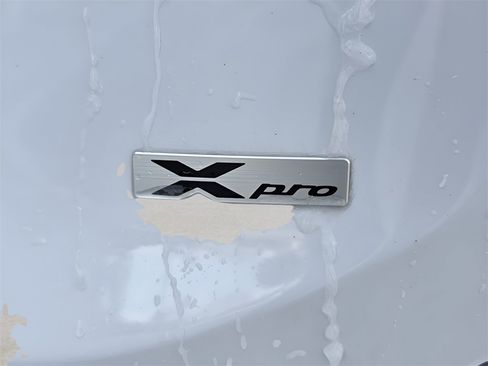 Used 2025 Kia Telluride AWD image 12