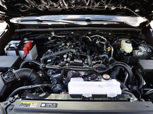 New 2026 Toyota 4Runner SR5 AWD/4WD image 10