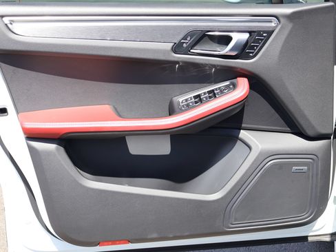 Certified 2022 Porsche Macan GTS AWD/4WD image 14
