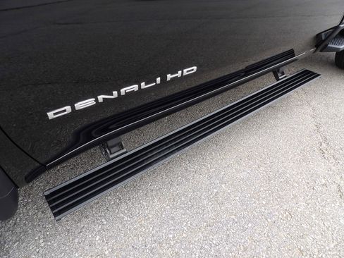 Used 2023 GMC Sierra 3500 Denali w/ Denali Ultimate Package image 54