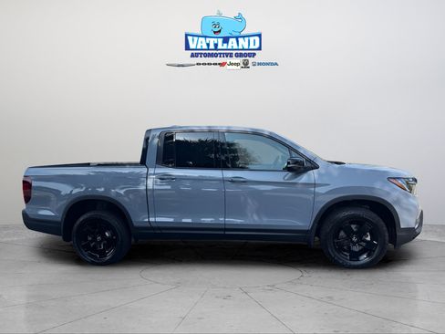 New 2026 Honda Ridgeline Black Edition image 8